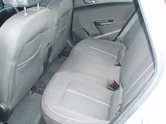 Opel Astra 4 of 8