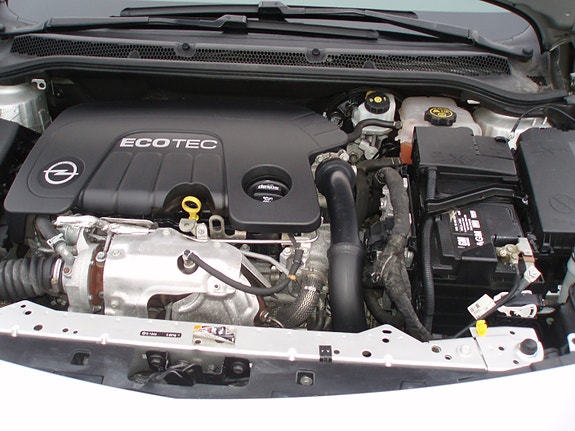 Opel Astra 6 of 8