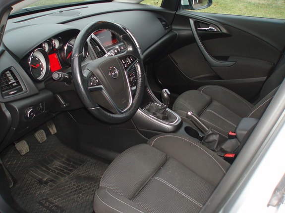 Opel Astra 3 of 8