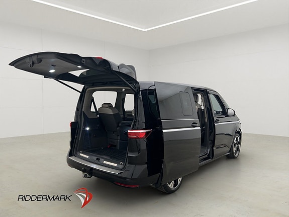 Volkswagen Multivan 16 of 30