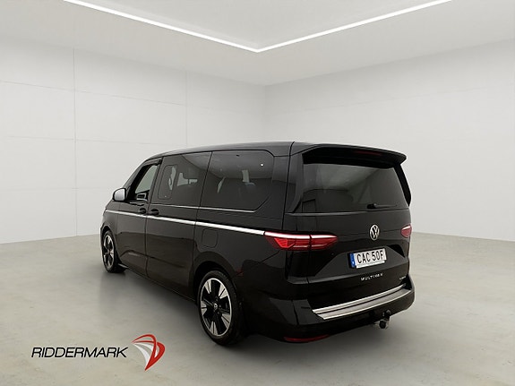 Volkswagen Multivan 7 of 30