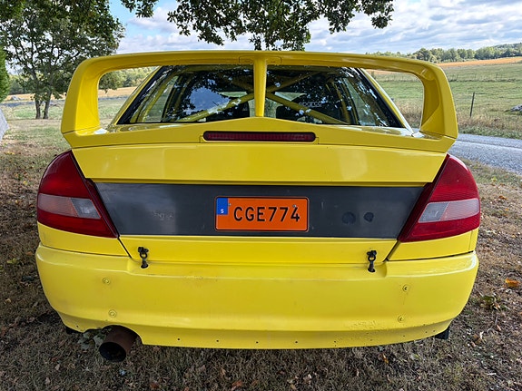 Mitsubishi Lancer 10 of 13