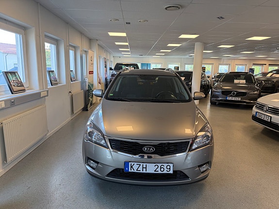 Kia Ceed 4 of 29
