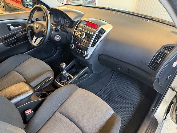 Kia Ceed 20 of 29