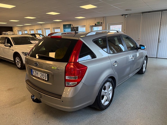 Kia Ceed 10 of 29