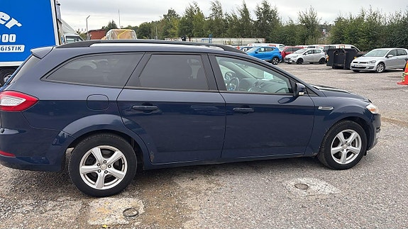 Ford Mondeo 8 of 8