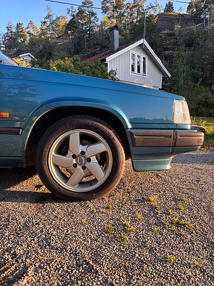 Volvo 940 2 of 9