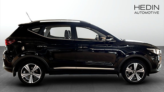MG ZS EV 6 of 13