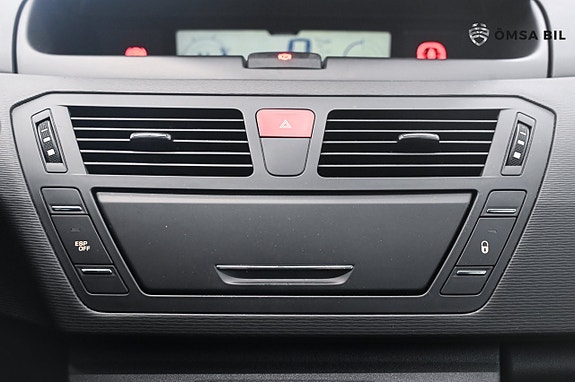Citroen C4 Picasso 13 of 15