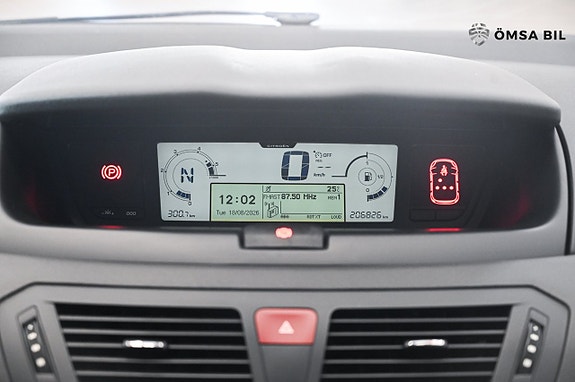 Citroen C4 Picasso 12 of 15