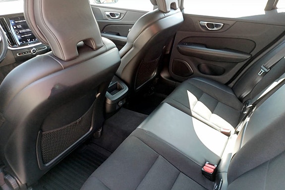 Volvo S60 8 of 9