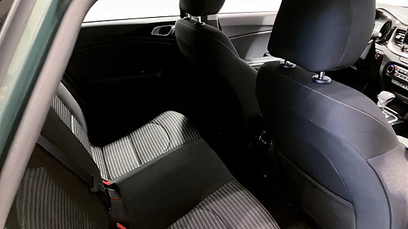 Kia Ceed 5 of 16