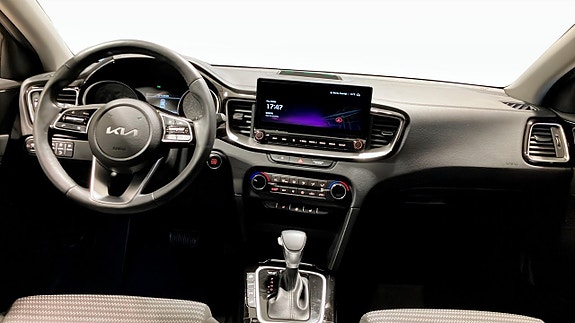 Kia Ceed 4 of 16