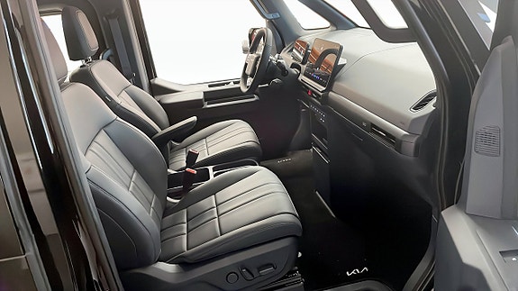 Kia PV5 3 of 12