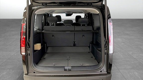 Kia PV5 10 of 12
