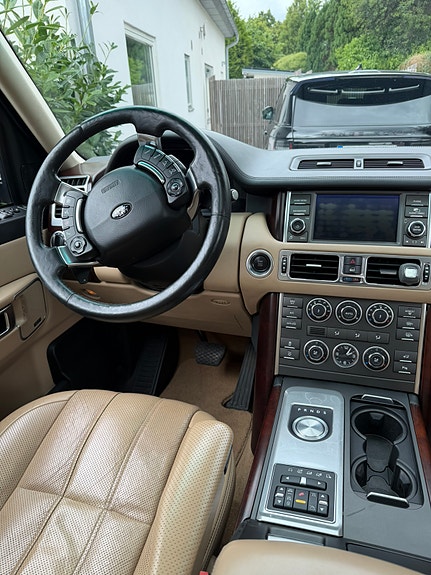 Land Rover Range Rover 5 of 13