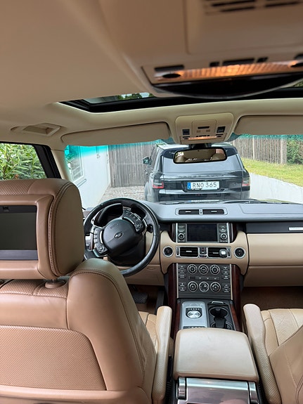Land Rover Range Rover 8 of 13