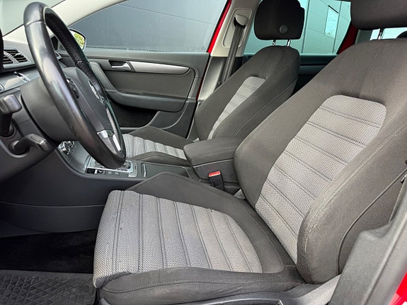 Volkswagen Passat 11 of 22