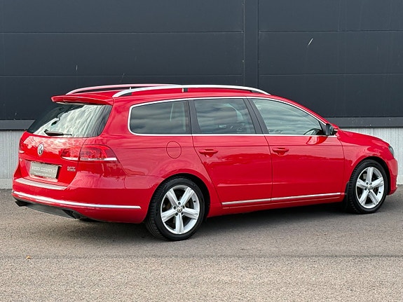 Volkswagen Passat 7 of 22