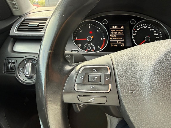 Volkswagen Passat 20 of 22