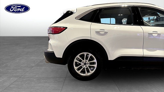 Ford Kuga 9 of 9