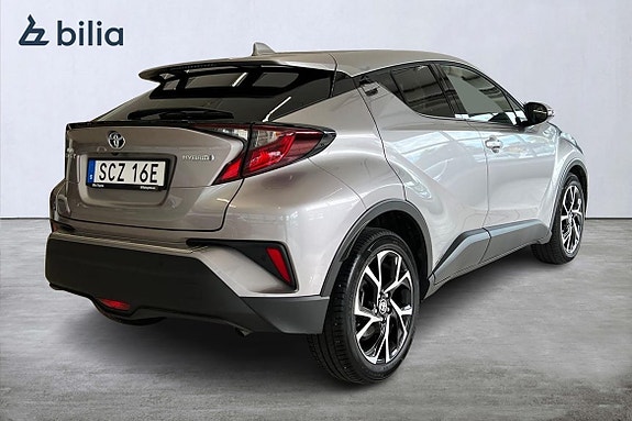 Toyota C-HR 19 of 21
