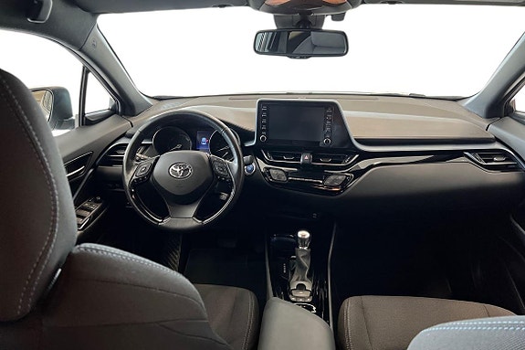 Toyota C-HR 9 of 21