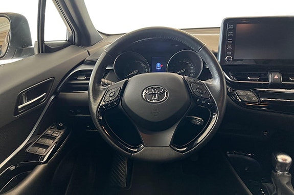 Toyota C-HR 11 of 21