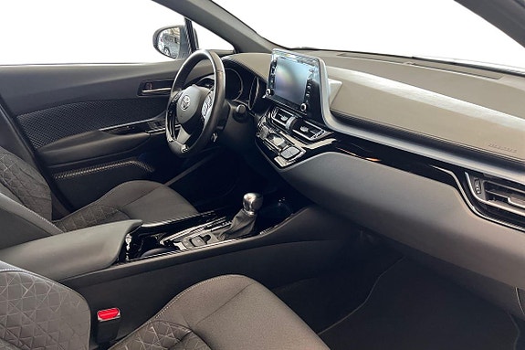 Toyota C-HR 7 of 21