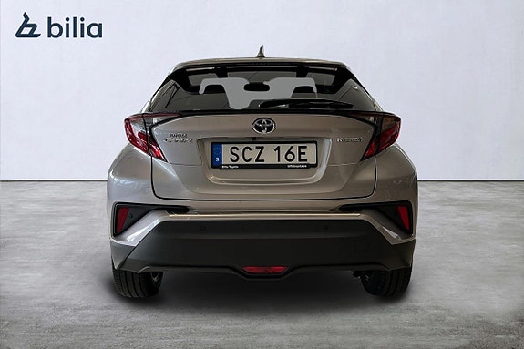 Toyota C-HR 5 of 21