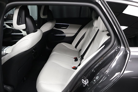 Mercedes-Benz C300 e 15 of 27