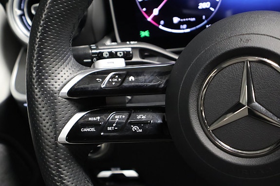Mercedes-Benz C300 e 20 of 27