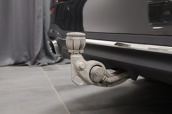 Mercedes-Benz C300 e 13 of 27