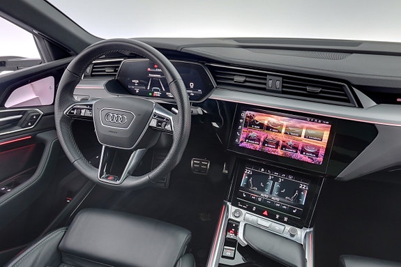 Audi Q8 e-tron 15 of 30