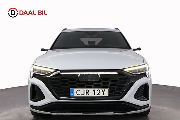 Audi Q8 e-tron 2 of 30
