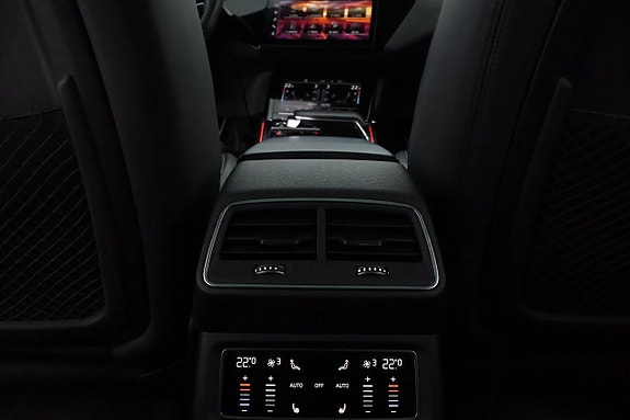 Audi Q8 e-tron 16 of 30