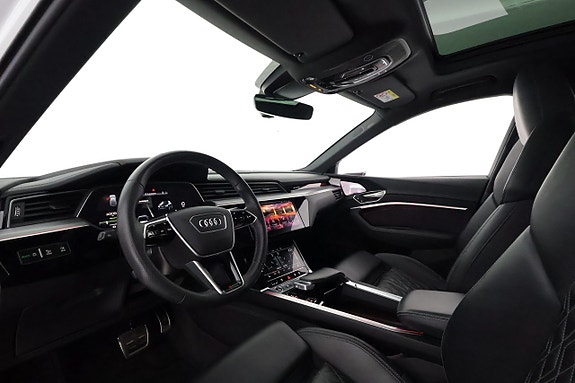 Audi Q8 e-tron 11 of 30
