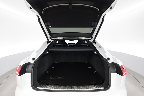 Audi Q8 e-tron 29 of 30