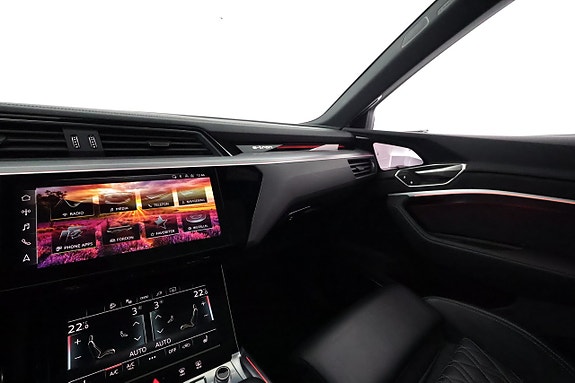 Audi Q8 e-tron 25 of 30