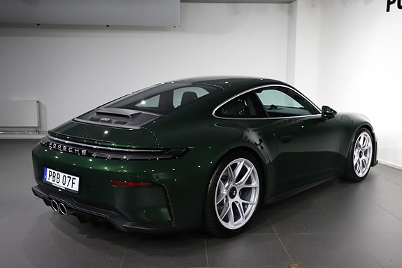 Porsche 911 GT3 5 of 24