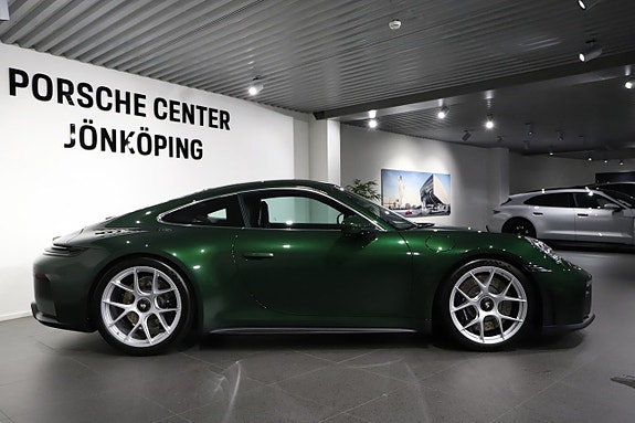 Porsche 911 GT3 6 of 24