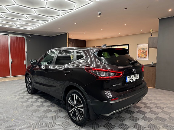Nissan Qashqai 2 of 17