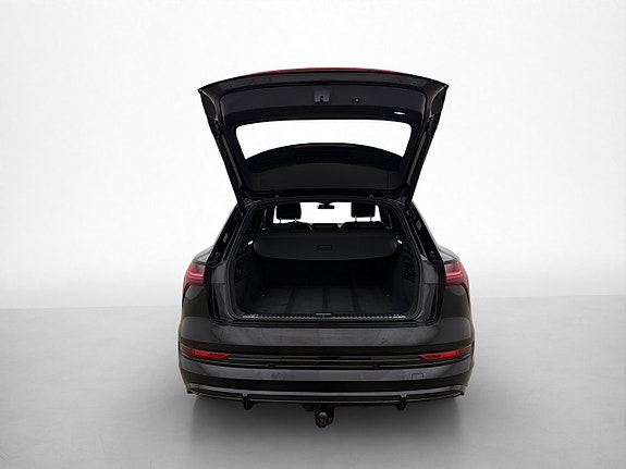 Audi e-tron 30 of 30