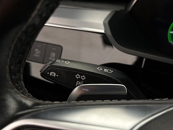 Audi e-tron 16 of 30