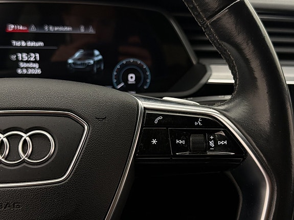 Audi e-tron 19 of 30