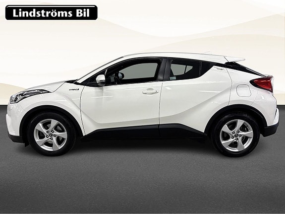 Toyota C-HR 6 of 22