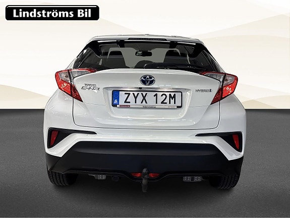 Toyota C-HR 8 of 22
