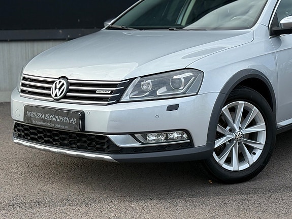 Volkswagen Passat Alltrack 3 of 21