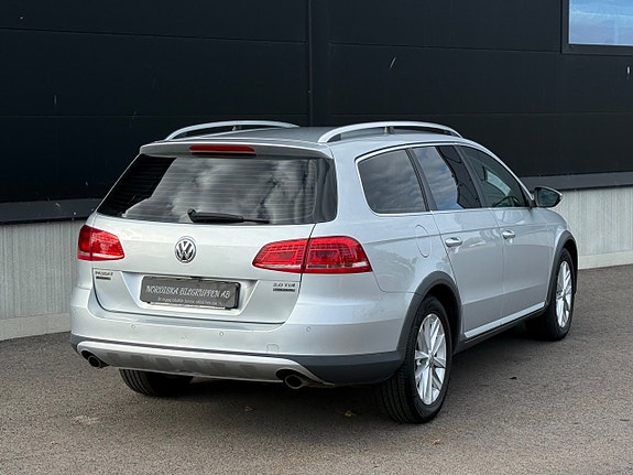Volkswagen Passat Alltrack 7 of 21
