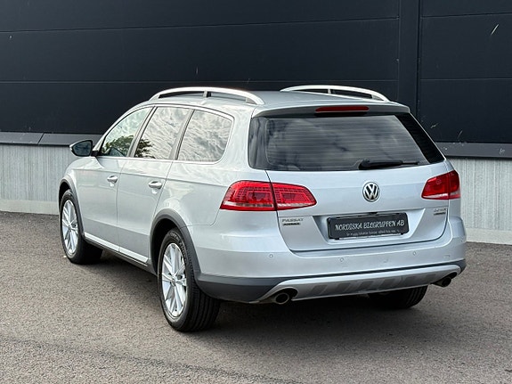 Volkswagen Passat Alltrack 11 of 21